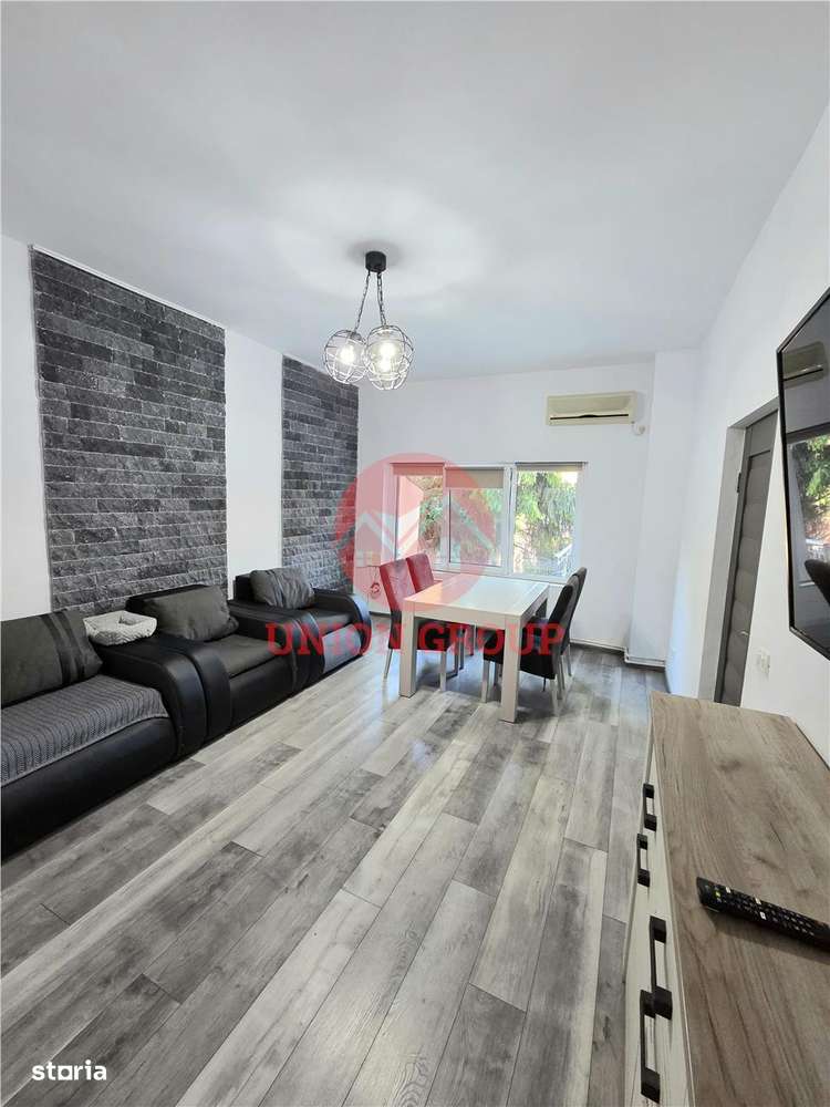 Vila 3 Nivele cu Spatiu Comercial Str. Cuza Voda