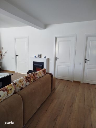 Duplex 4 camere 108 mp utili si teren liber 110 mp 2 parcari in zona T-11