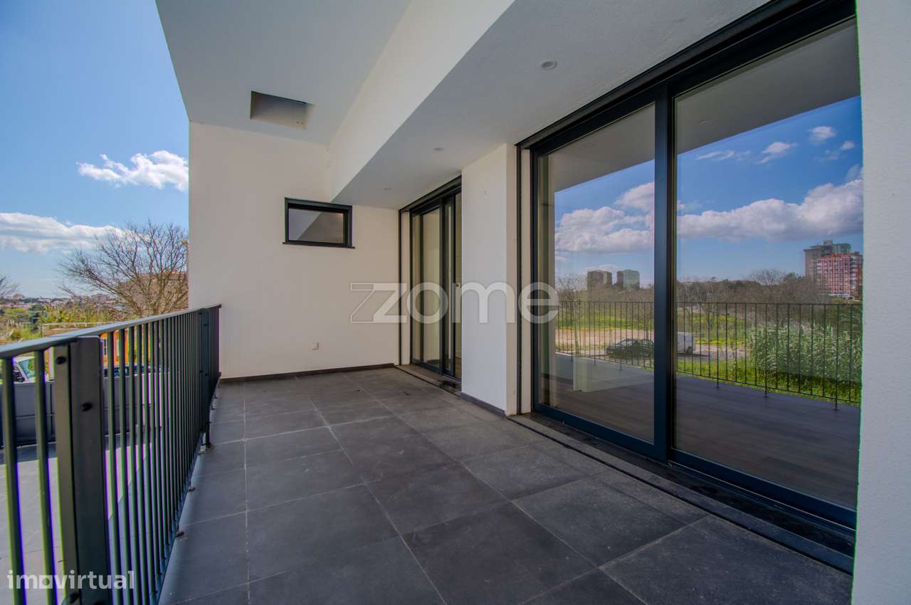 Moradia T5 com Jardim e Piscina - Grande imagem: 3/35