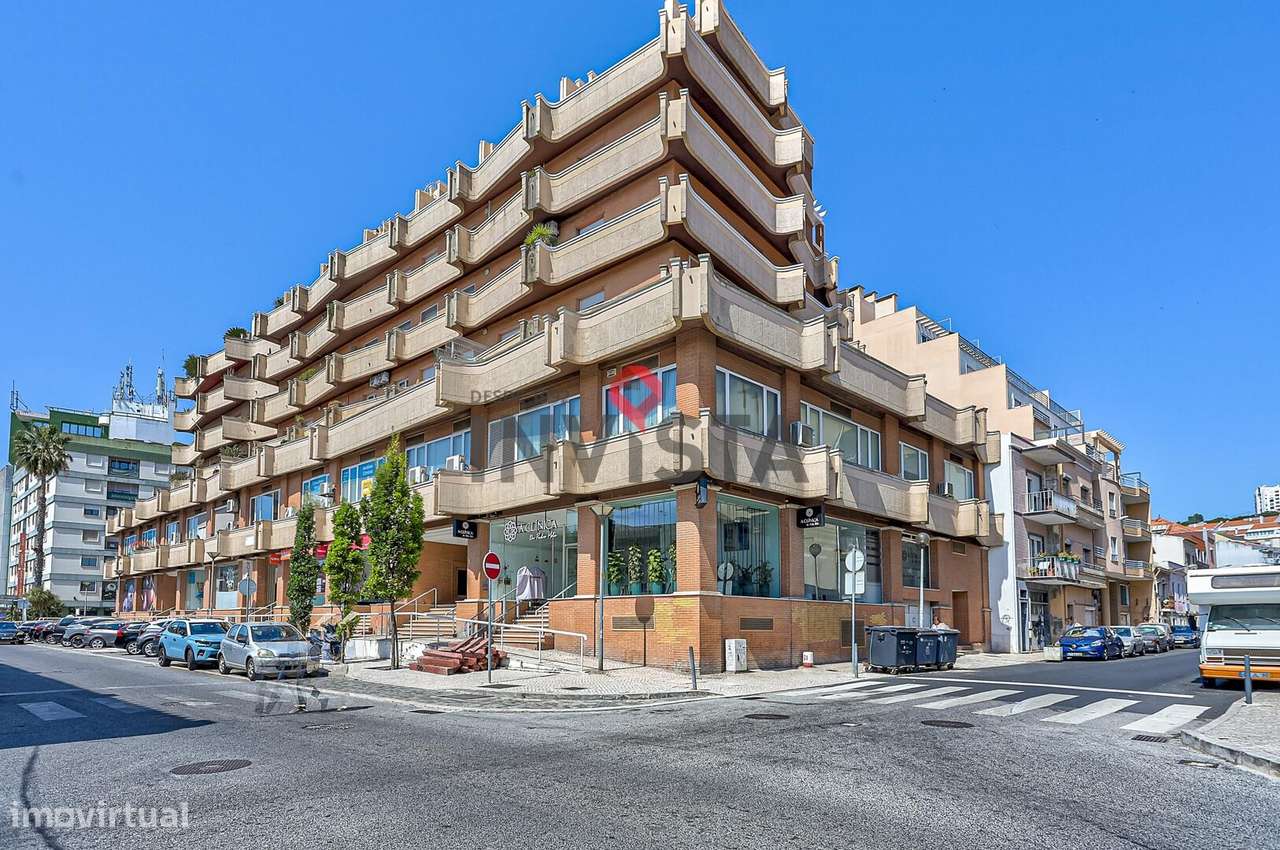 Apartamento renovado no Edificio Planicie-27