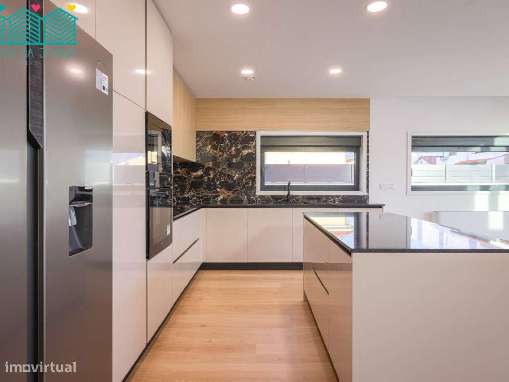 Moradia T4 com Garagem Fechada na Gafanha da Nazaré - Grande imagem: 5/41