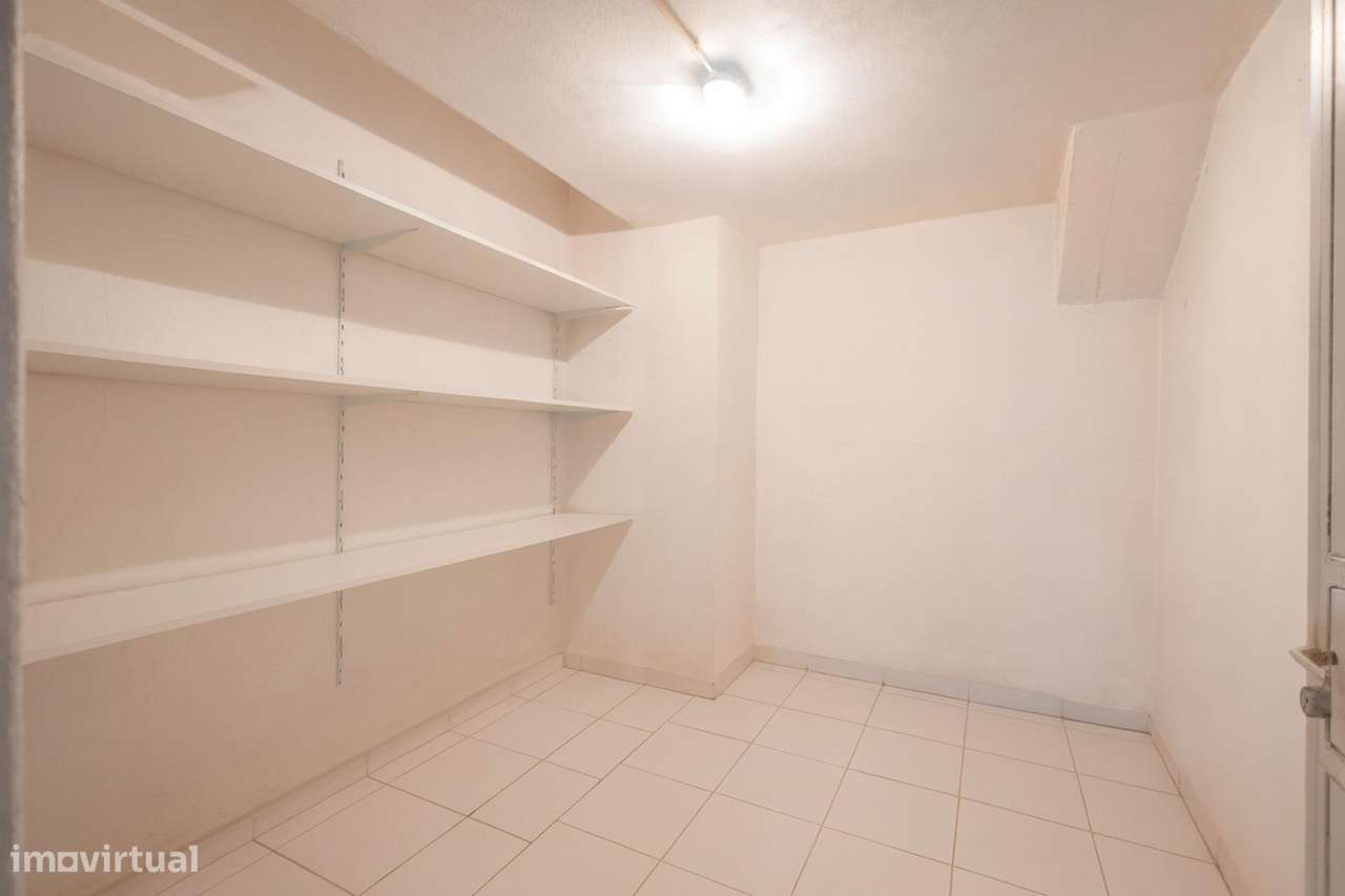 Apartamento T2, Gondomar, com varanda e 2 lugares de garagem-29