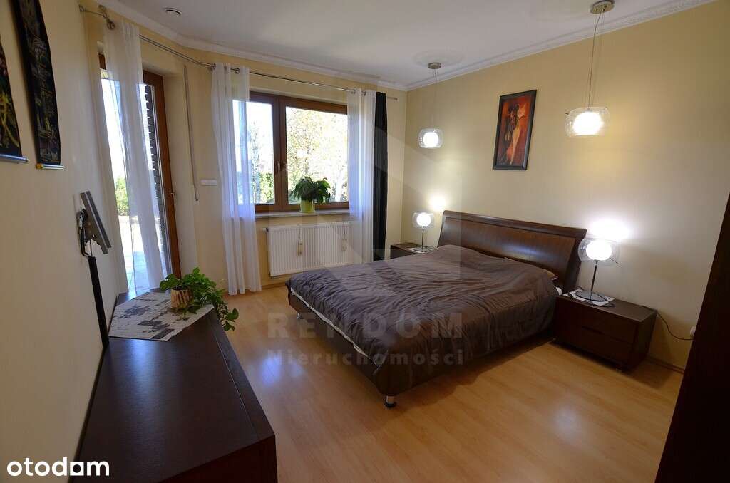 Wyjątkowy dom z atrium-13