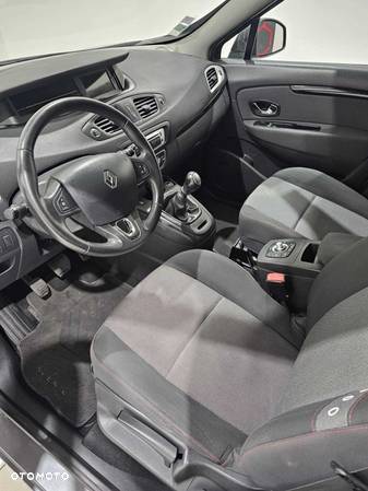 Renault Grand Scenic - 12