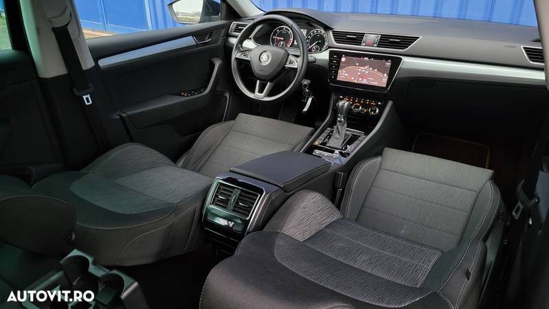 Skoda Superb Combi 2.0 TDI DSG Ambition - 9