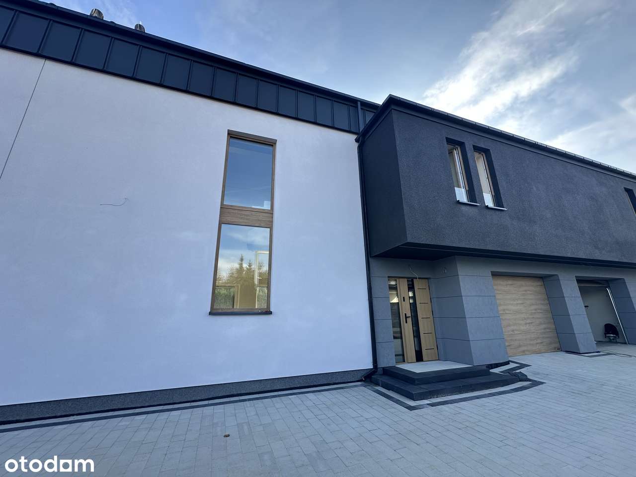 Atrakcyjna nieruchomość – dom z ogródkiem i garażem w świetnej cenie - Pełny obrazek: 2/21