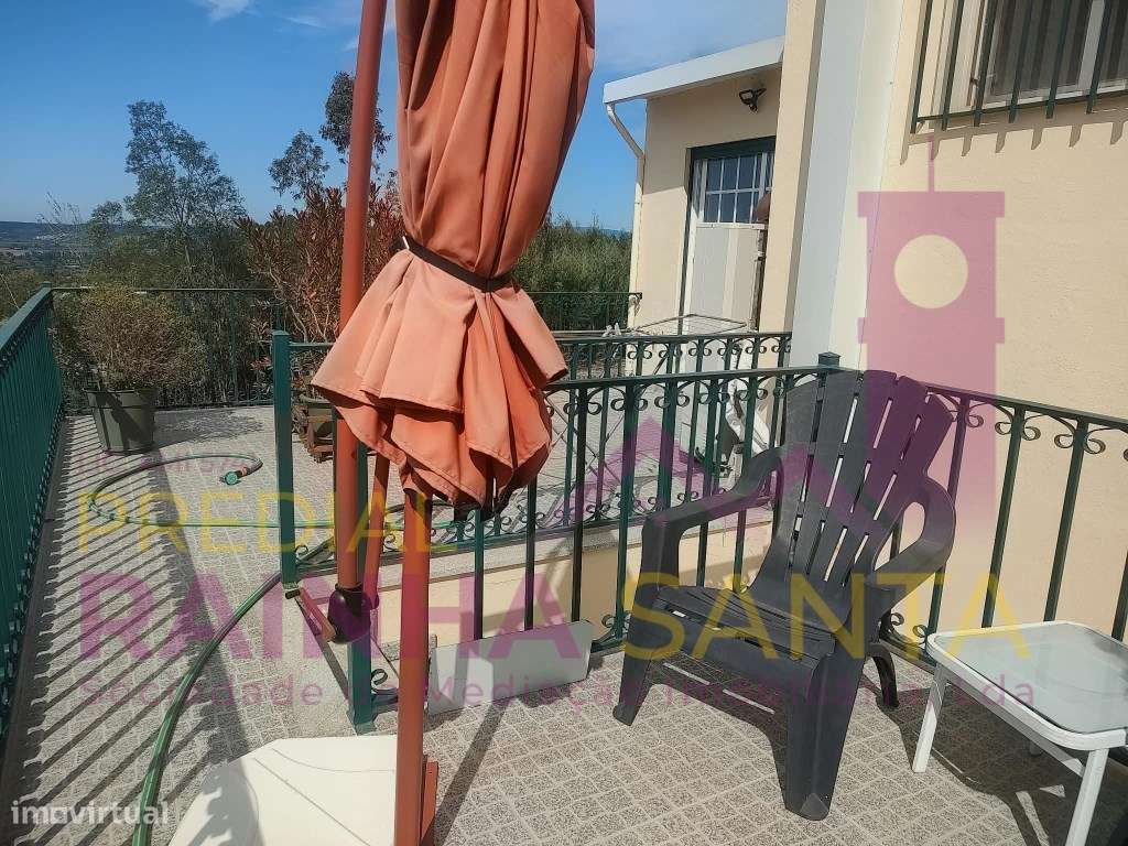 Moradia M4 com vistas panorâmicas, areas verdes, paineis solares e ...-16