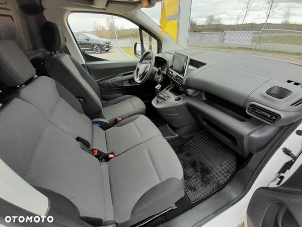 Opel Combo Cargo Enjoy - 23