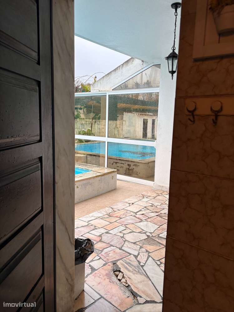 Moradia Tires T5 com garagem jardim piscina 830.000€ , 875 m2 terreno-34