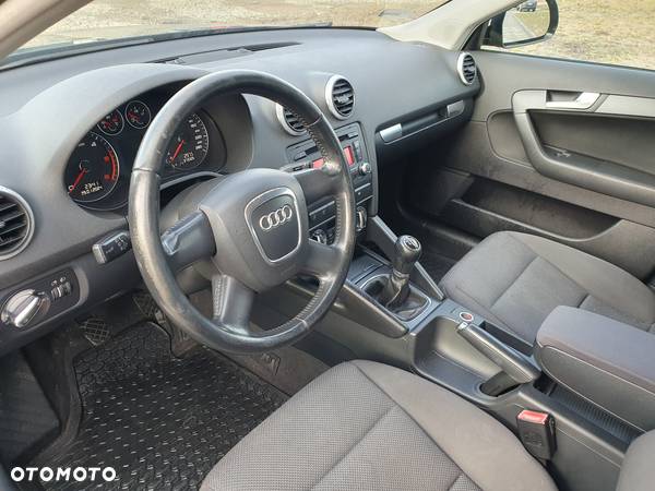 Audi A3 1.9 TDI DPF Ambition - 16