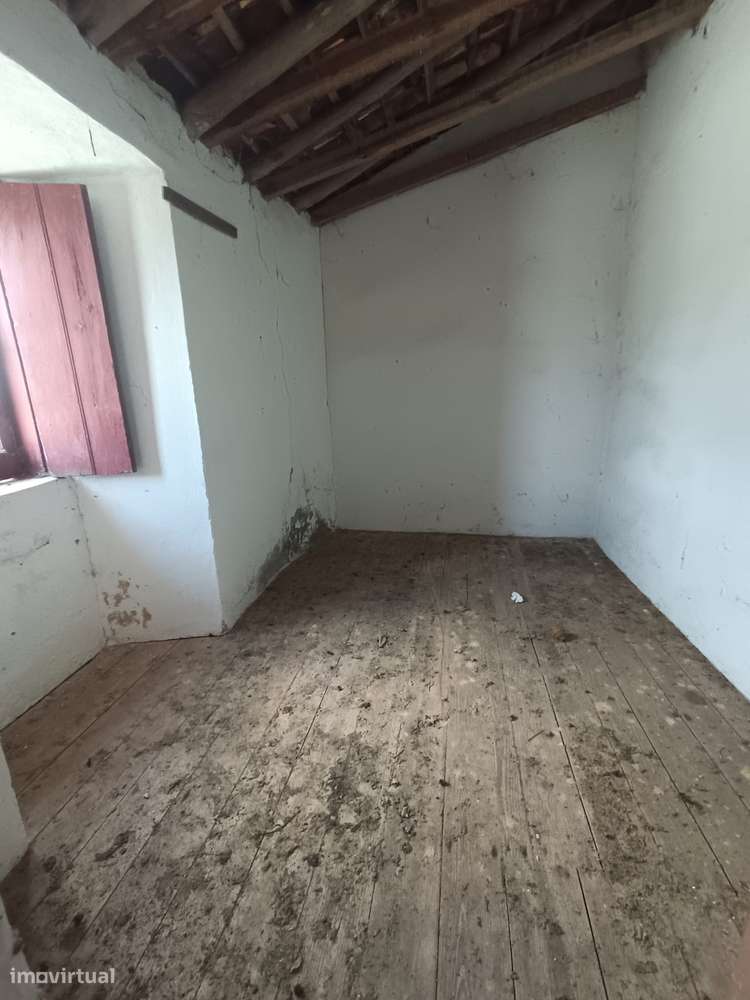 Moradia para renovar em Fazendas Almeirim - Grande imagem: 4/6