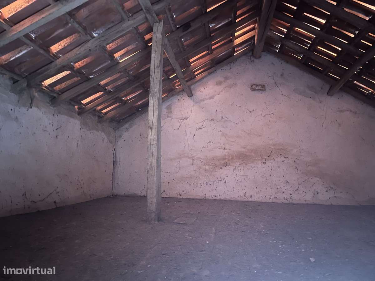 Quintinha com terreno c/ vabilidade de construção!-12