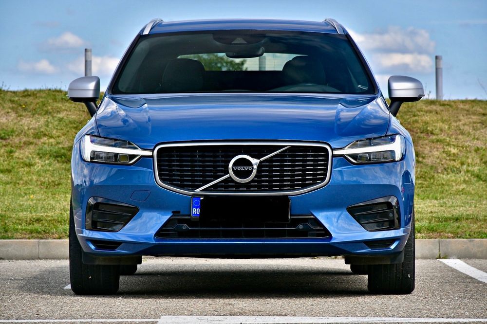 Volvo XC60 II [2017 - Prezent] D5 AWD R-Design 2017