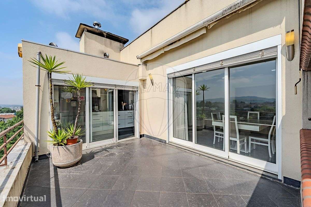 Apartamento T4 para venda-33