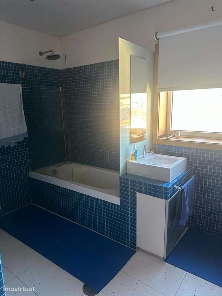 Quarto - localizado em Vila nova de gaia - Grande imagem: 5/10