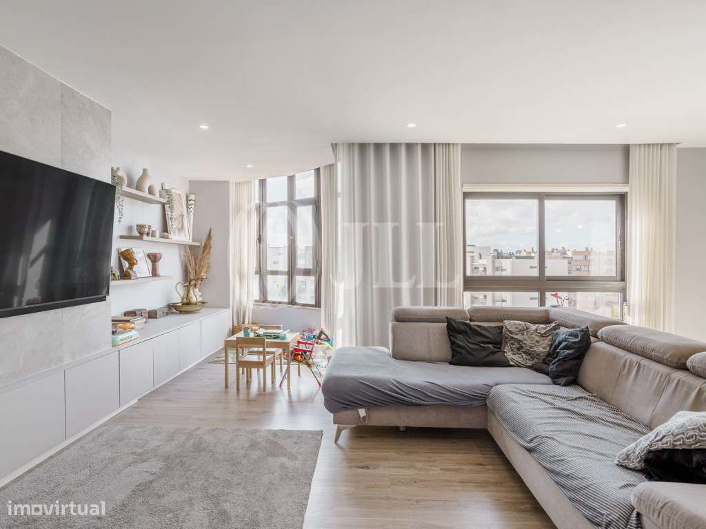 Apartamento T5, remodelado, com varanda, Faro, Algarve - Grande imagem: 5/30