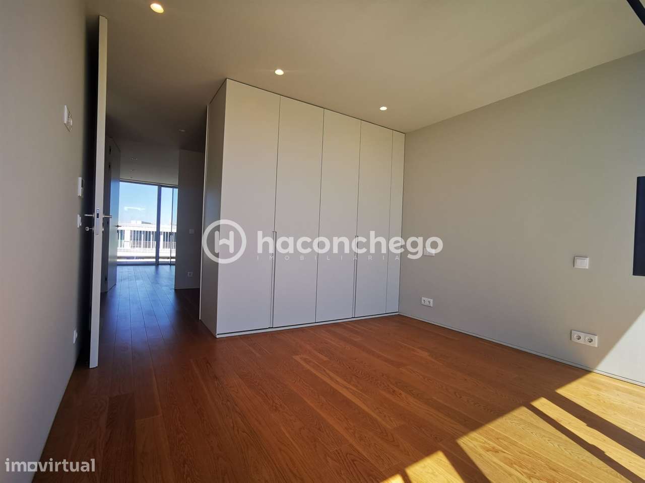 Penthouse T4 de Luxo em Barcelinhos – Totalmente Equipada com equipame-31
