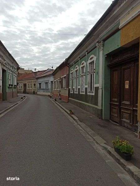 Casa ultracentral Ady Endre25 100mp+130mp curte,termoficare 125000 eur - Imagine principală: 4/8