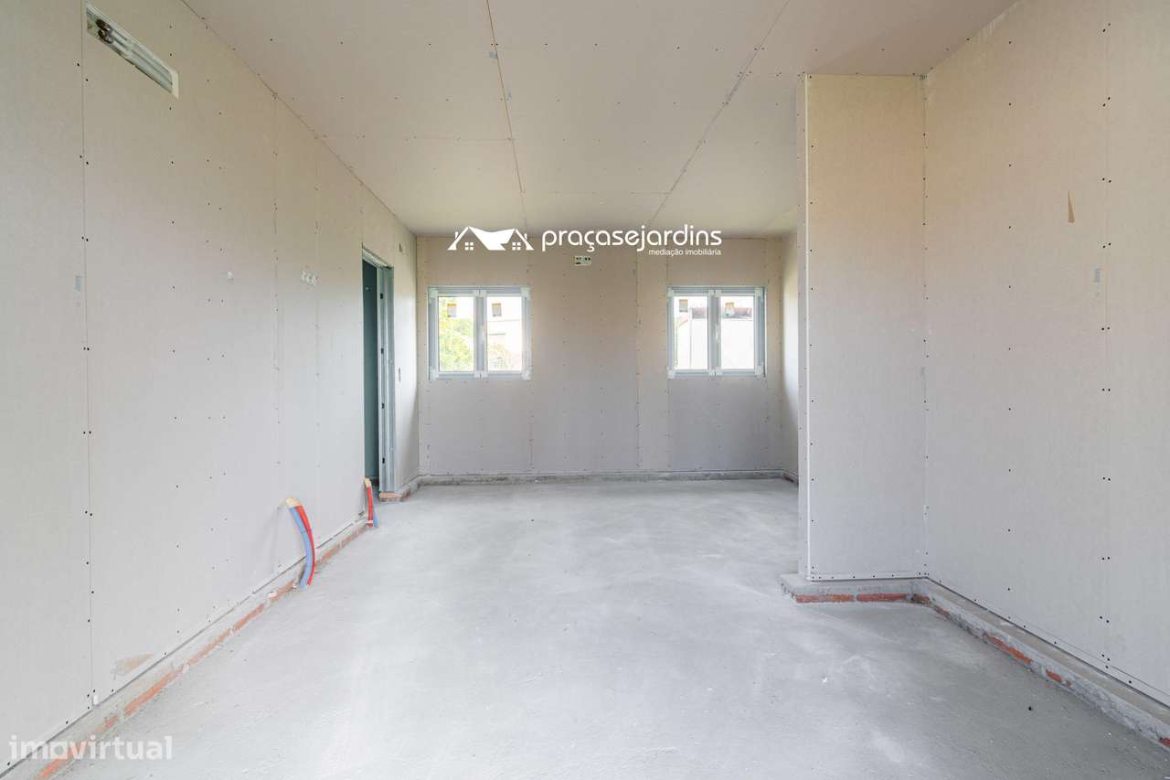 Moradia T3 térrea-6