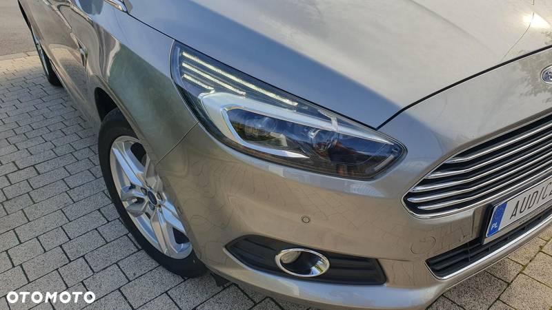 Ford S-Max 2.0 TDCi Titanium - 8