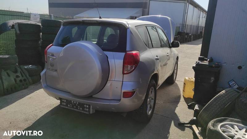 Broasca haion Toyota Rav 4 - 1