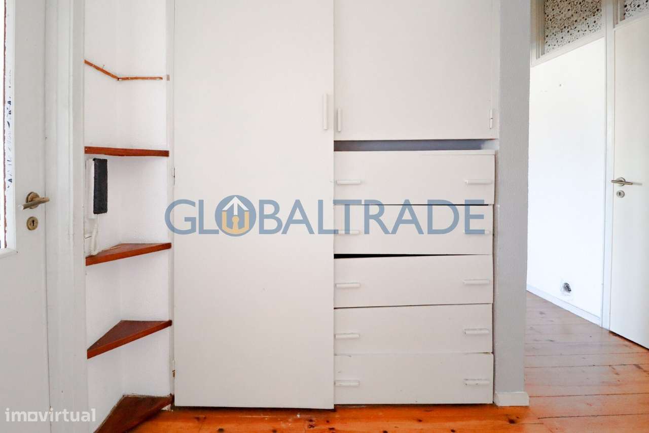 Apartamento T1 no coração do Porto-15