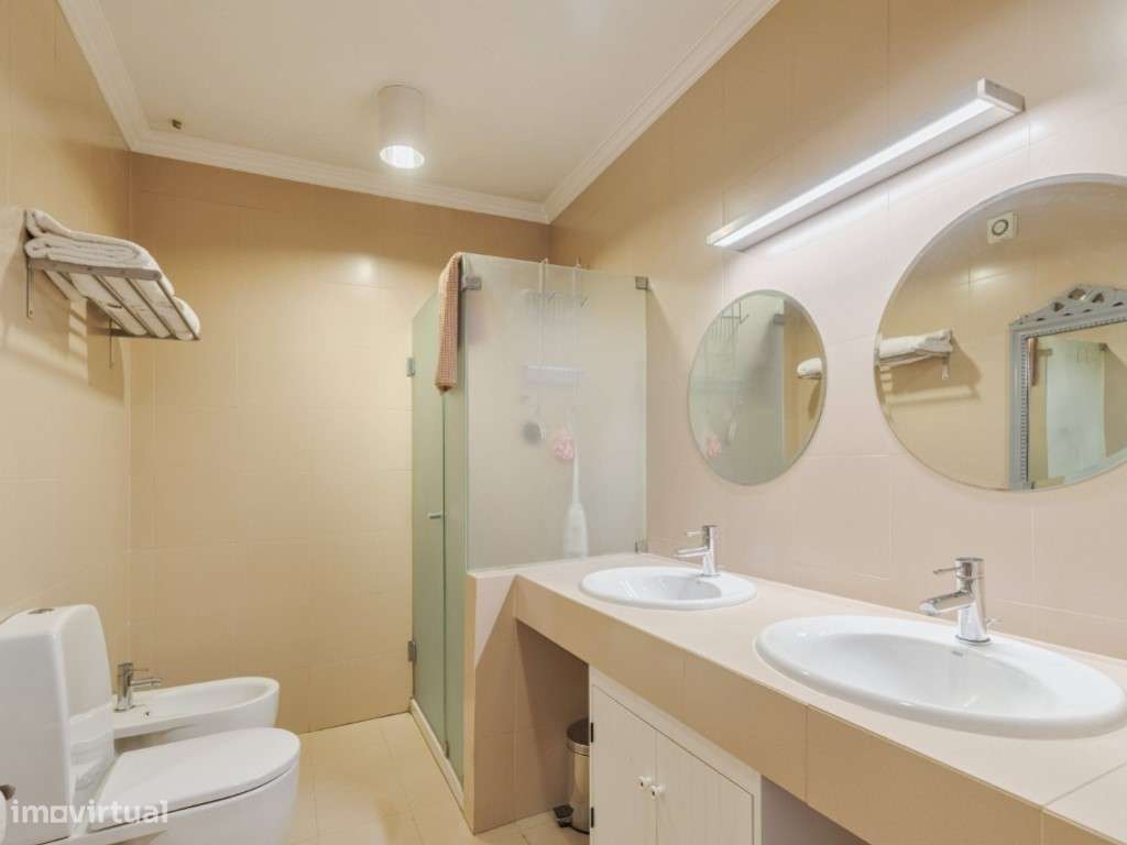 Penthouse Exclusiva no Coração de Grândola-22