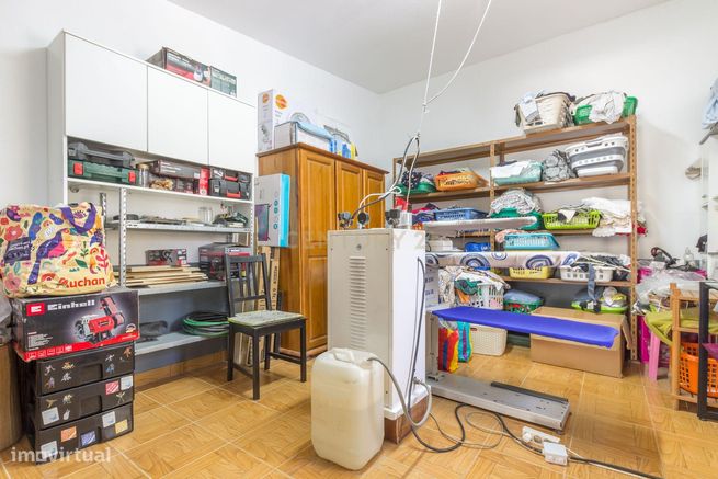 Moradia Geminada T3+1 com Jardim e Garagem-8