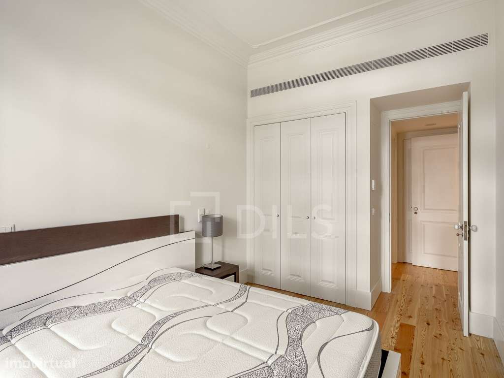 Apartamento T1 Lisboa, renovado, com pátio privativo-11