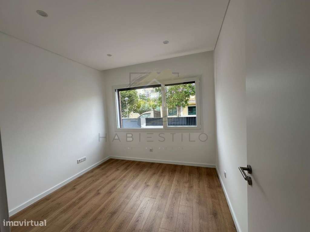 Moradia T3+1 com Logradouro no Pinhal do General-19