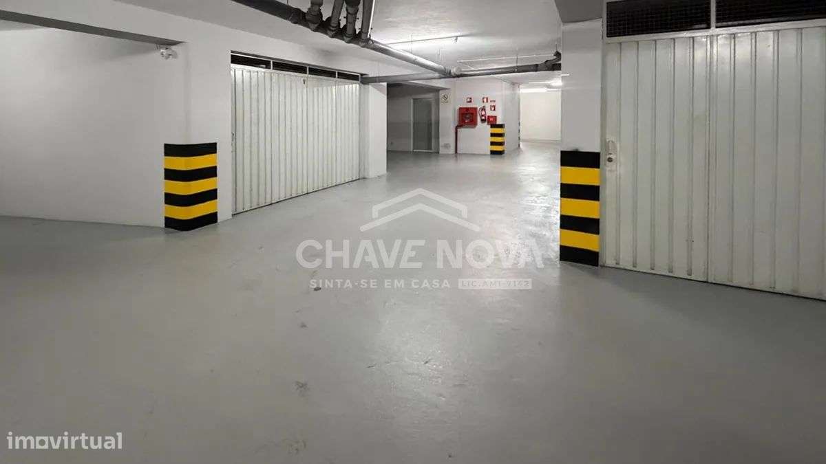 T3 Condominio Fechado c/ Garagem Box em Vilar do Paraíso-9