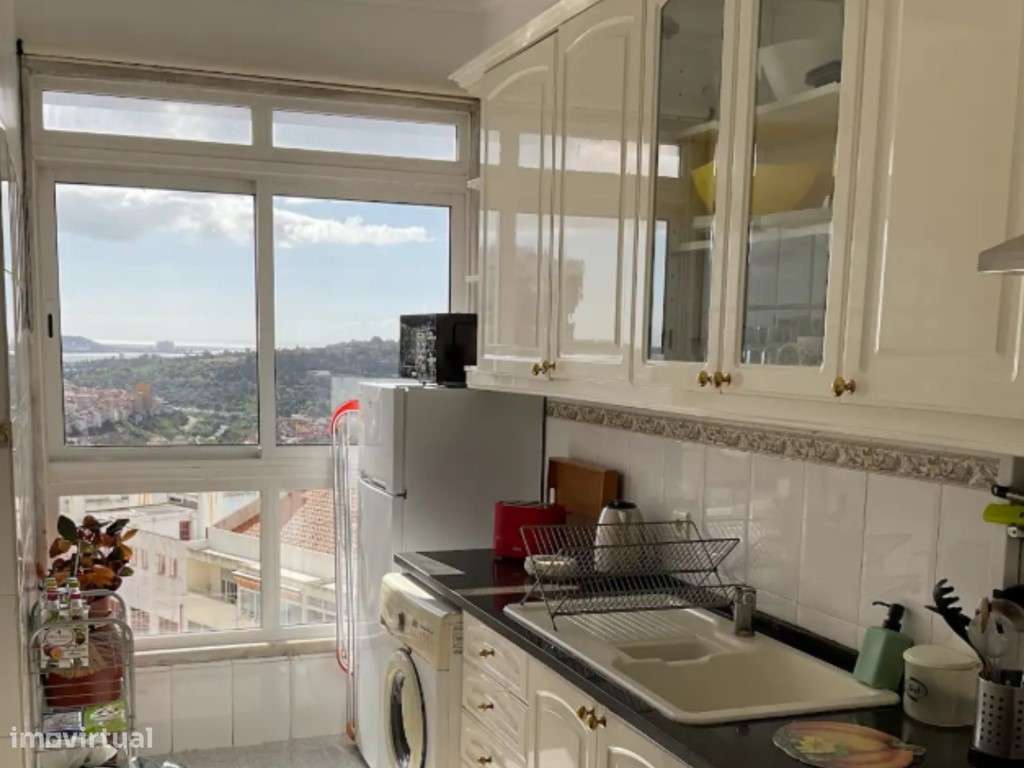 Apartamento T1, arrendamento, mobilado, junto às Amoreiras - Grande imagem: 4/20