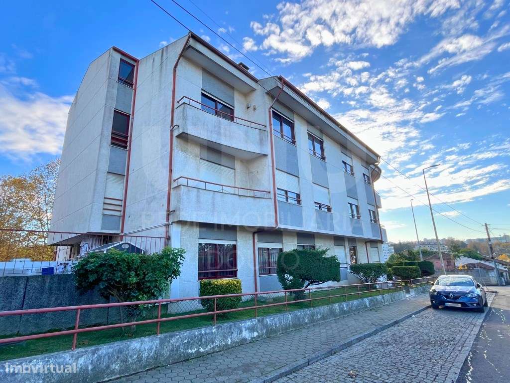 Apart. T2 Duplex Renovado | Oliveira do Douro, V.N. de Gaia-6