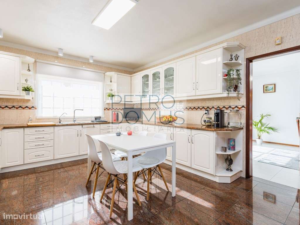 MORADIA UNIFAMILIAR TERREA T4+1, MACEIRA, LEIRIA-10