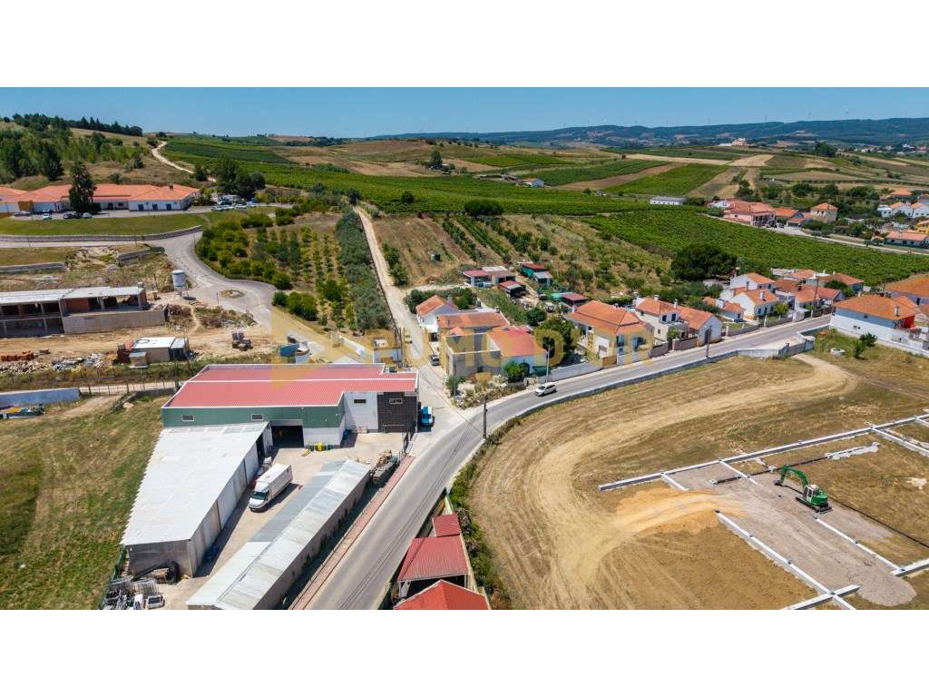 Adega para Recuperar com Terreno-6