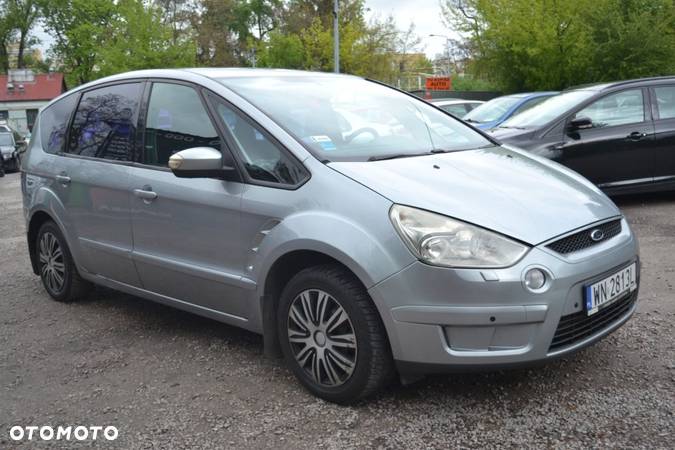 Ford S-Max - 4