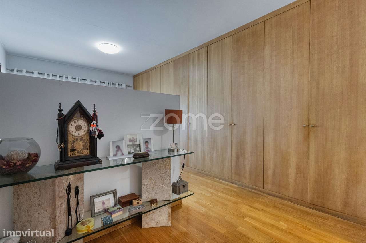 Moradia T4 com 4 suítes, na Rua Gomes Teixeira, Matosinhos-34