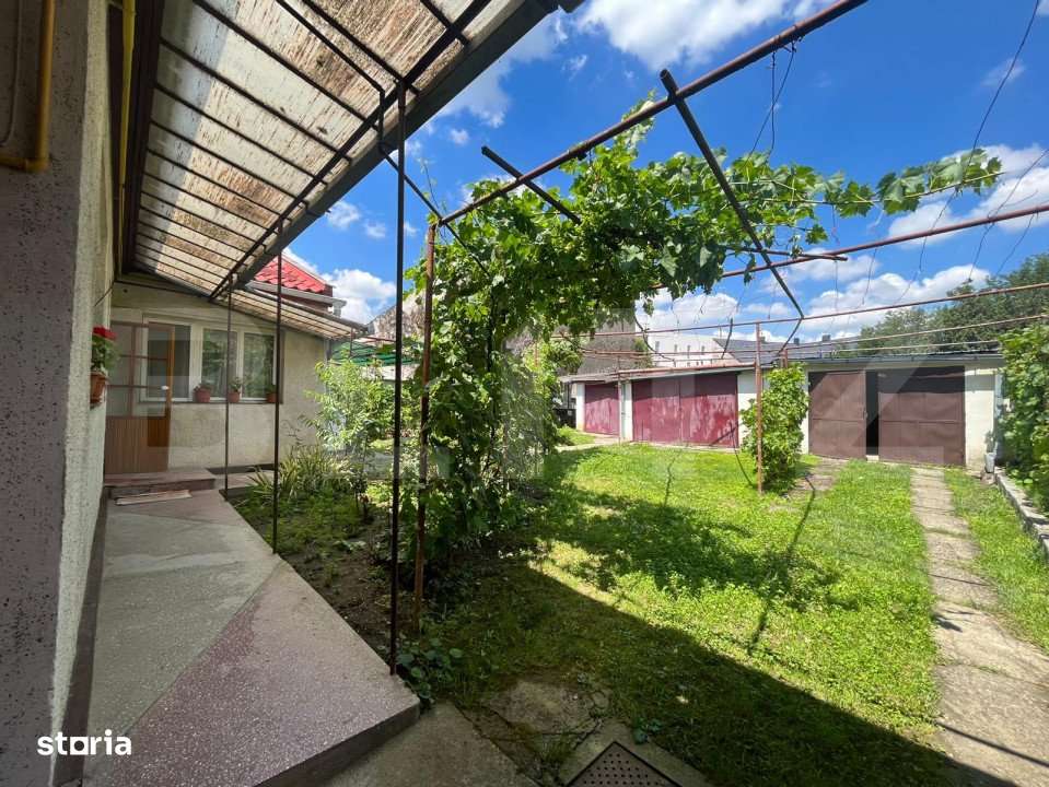Casa cu 3 camere, 161 mp, cu curte comuna, zona-ultracentral - Imagine principală: 1/10