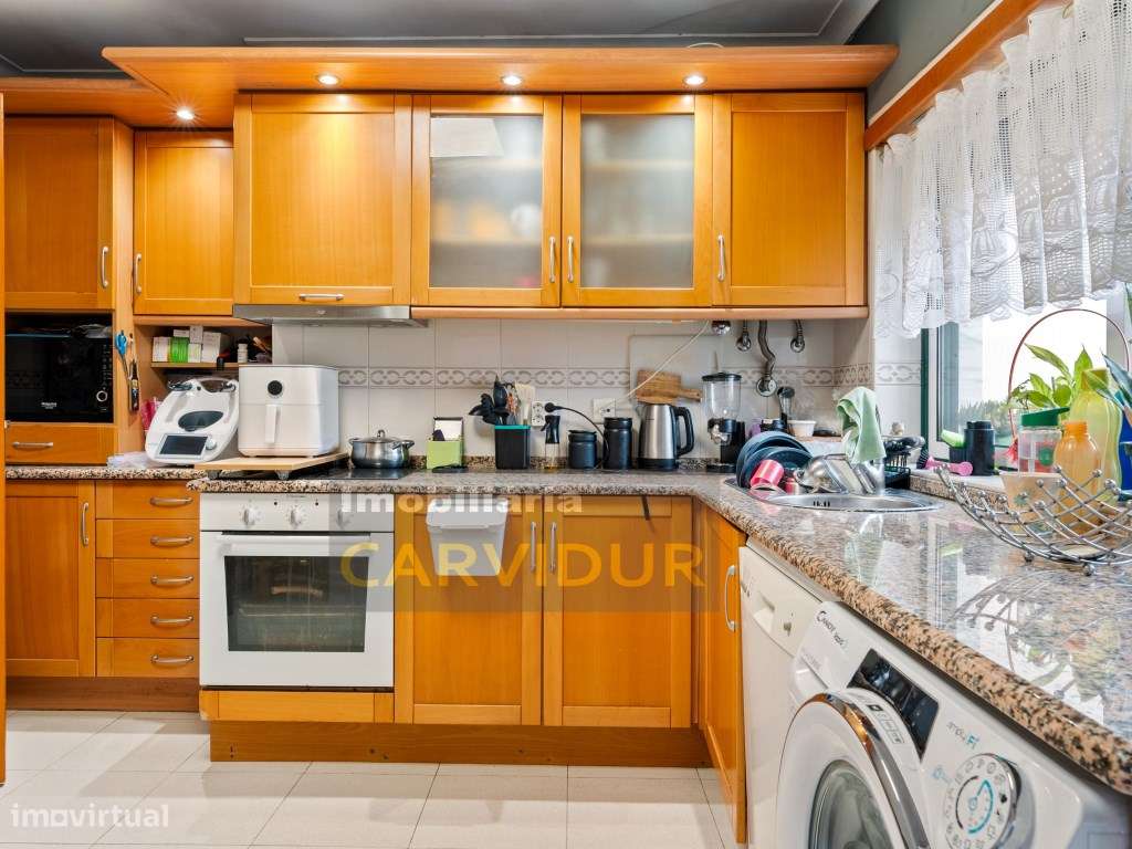 Barreiro/Vila Chã T2 com arrecadação e elevador-7