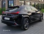 Lexus UX - 10