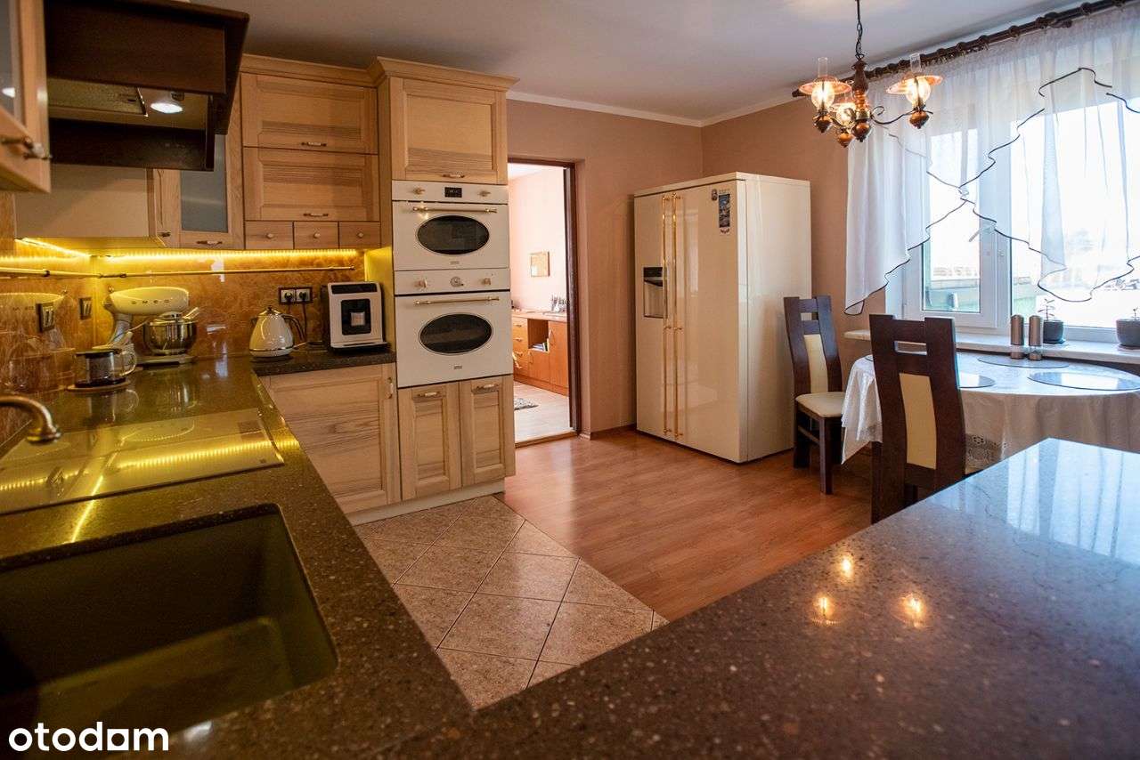 Dom z dużą działką oraz halą produkcyjną-7