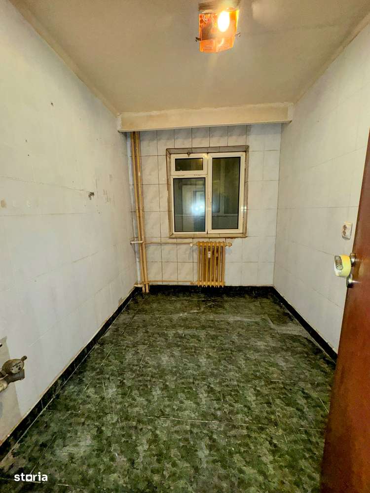 Tomis Nord - piața Ciresica 3 camere decomandate 67 mp-7