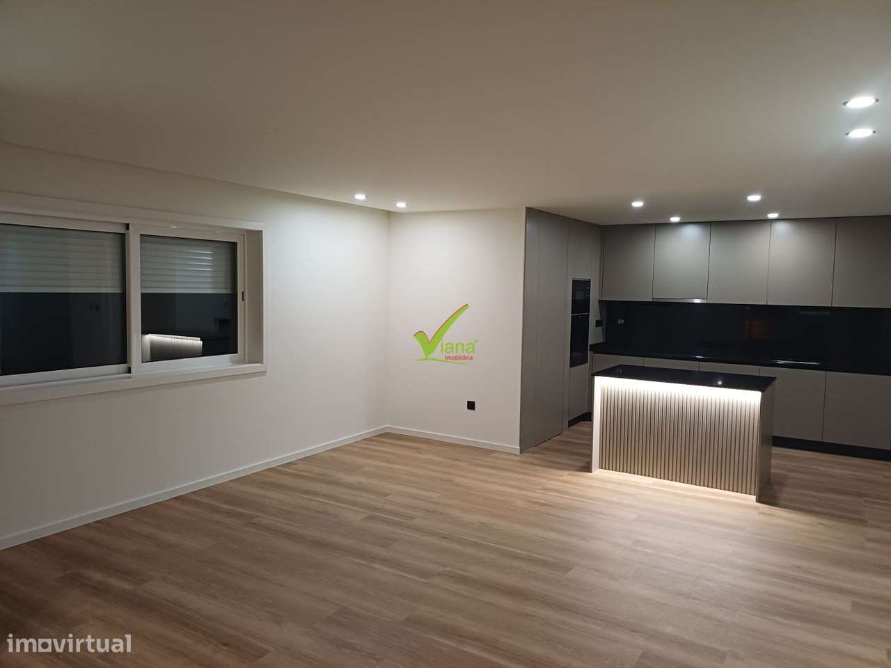 T. 3 com lugar de garagem - Junto Estação de Metro Póvoa de Varzim - Grande imagem: 4/27