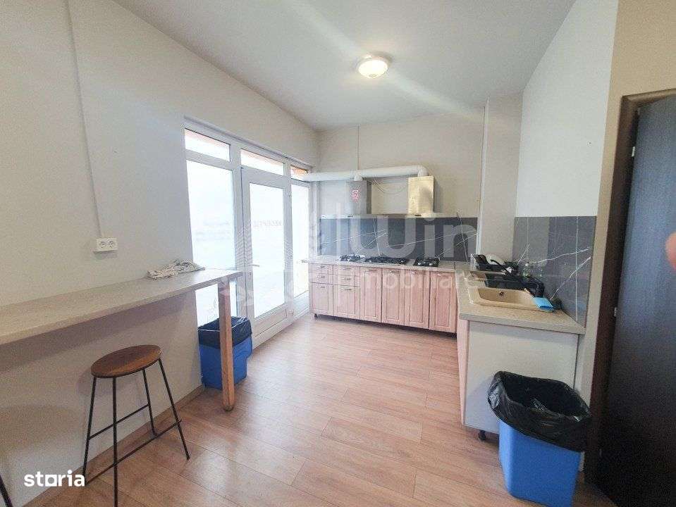 Pensiune cu 12 camere | 350mp utili I 290mp teren | Zorilor ! - Imagine principală: 4/10