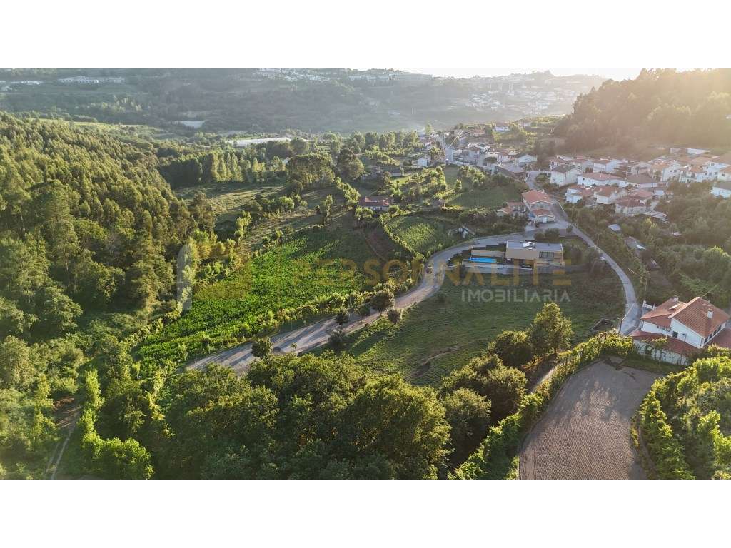 Lote 1435m2 p/ construção - Guimarães-3