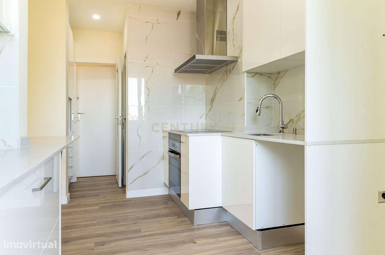 Apartamento T4 integralmente renovado em Alvalade, Lisboa. Em Venda!-24
