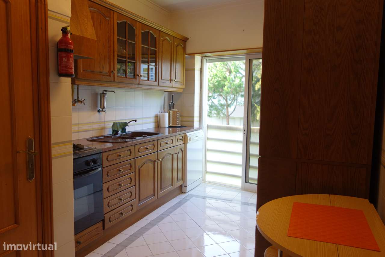 T2 na Costa da Caparica - Grande imagem: 5/15