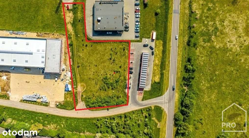 Teren inwestycyjny przy centrum handlowym Arena-5