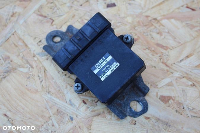 Moduł zapłonu igniter TOYOTA LEXUS 2jz 89621-30020 - 1