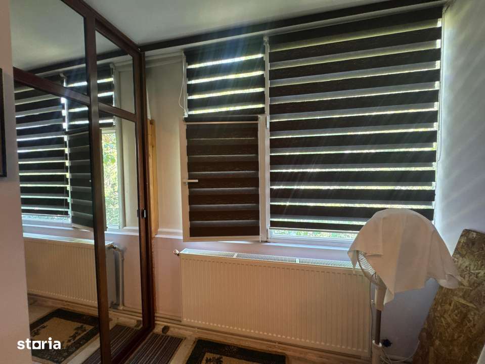 Centru - 2 camere - Centrala - Magazie - Curte - Imagine principală: 2/12